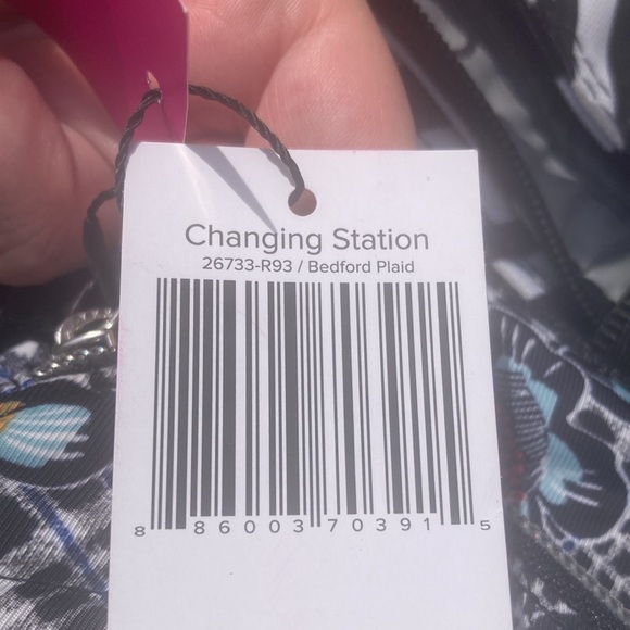 Nwt vera Bradley changing station in beford plaid - Picture 8 of 8